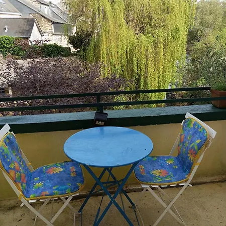 Rdc Au Pied Du Chateau Et Balcon Sur La Vilaine Lejlighed Vitré